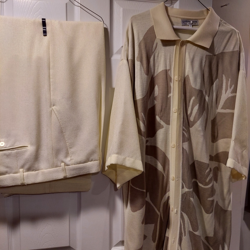 Men's Cream and Tan Suit Set